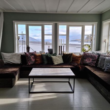 Koselig Leilighet Midt I Sentrum Apartment Skjervoy Bagian luar foto