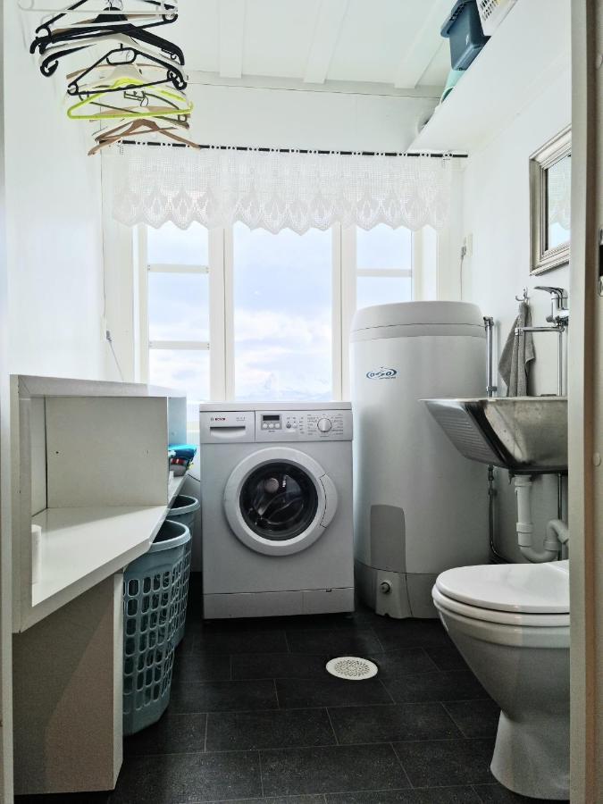 Koselig Leilighet Midt I Sentrum Apartment Skjervoy Bagian luar foto